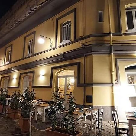 Donna Luisella B&B Nápoles Exterior foto